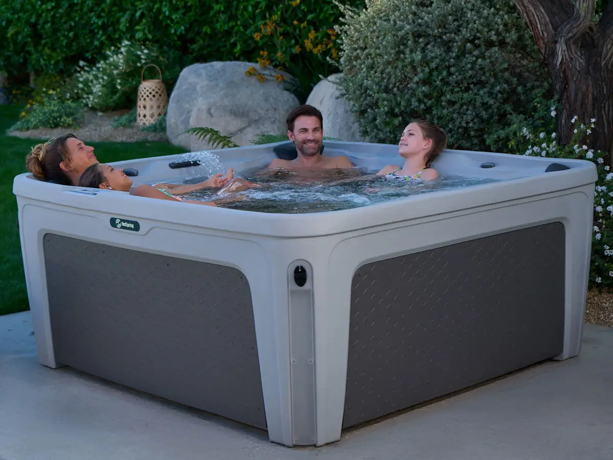Hot Spring Ffc Monterey Family Relaxing 4x3 1200x900 2